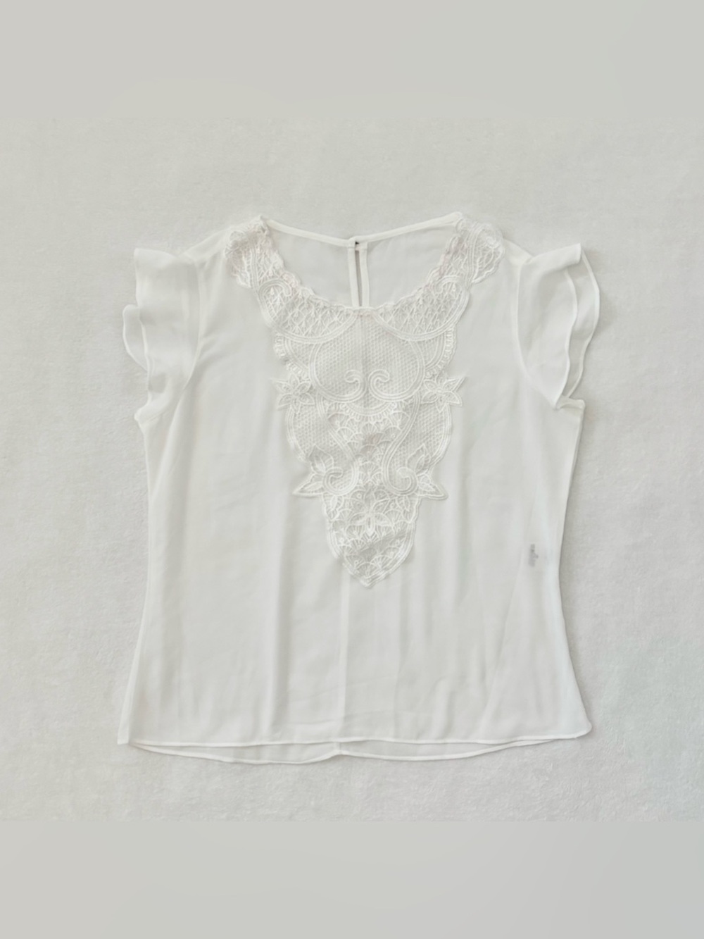 Danbiro Elegant White Lace Blouse NWOT